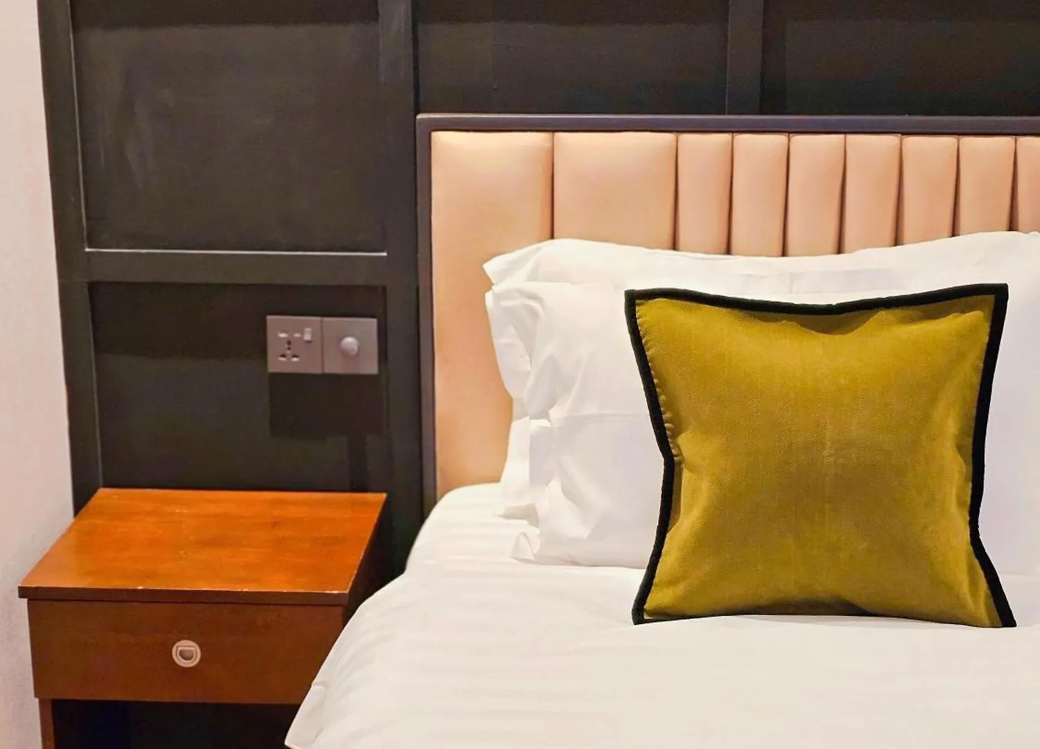 Carnarvon Suites By Reunion George Town Hotel